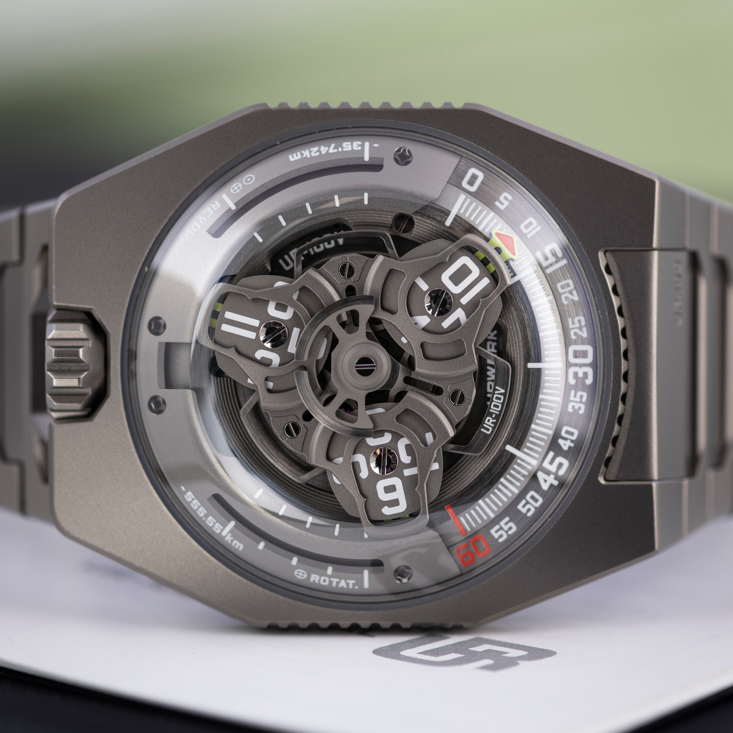 UR-100T 'Magic T' in Titanium