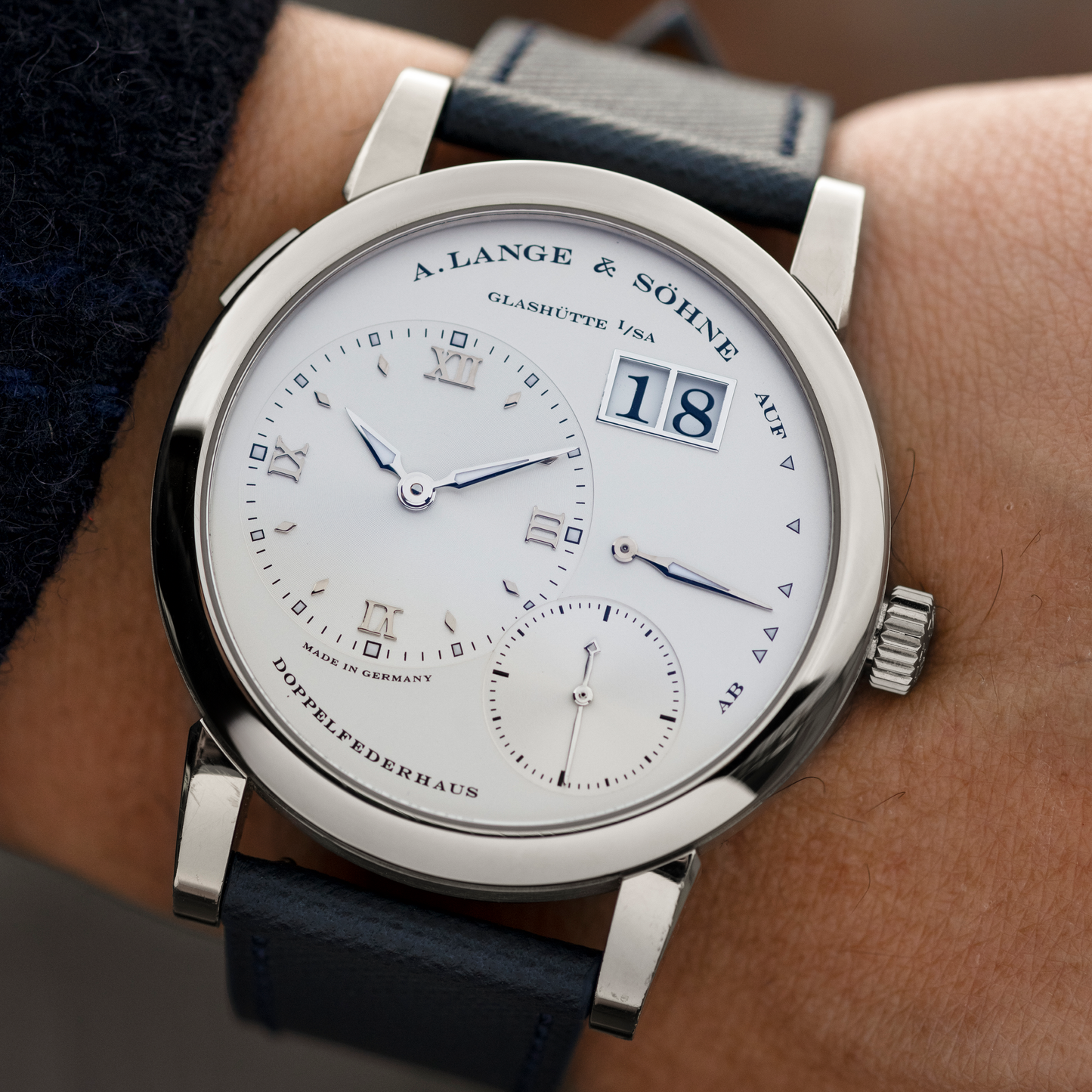 Lange 1 "Luminous"