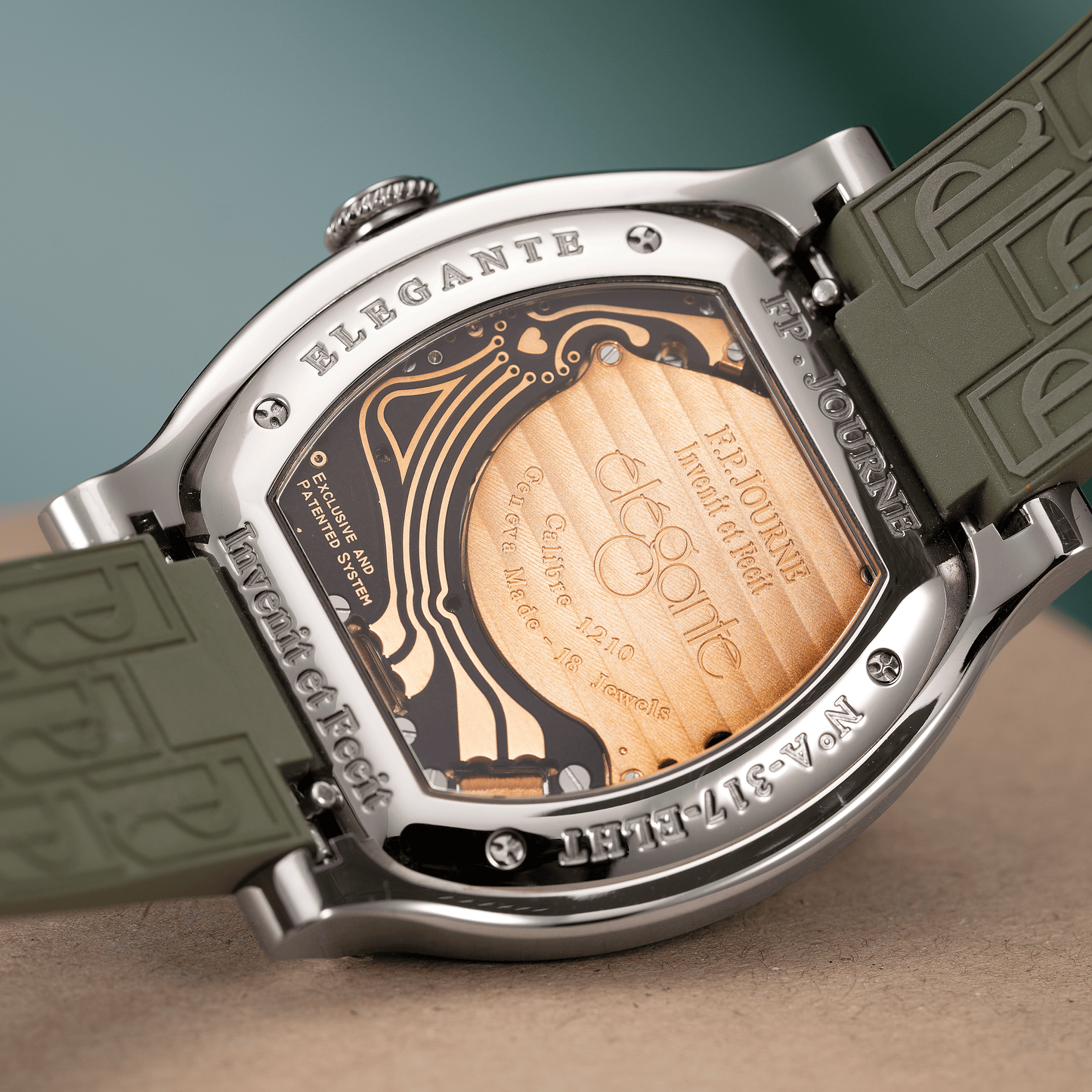 élégante 48 mm Titanium, Set with Diamonds