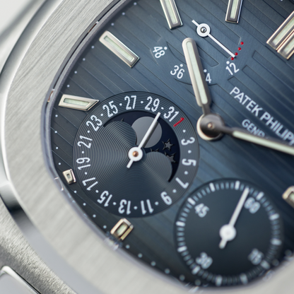 Nautilus Moonphase "4 dot"