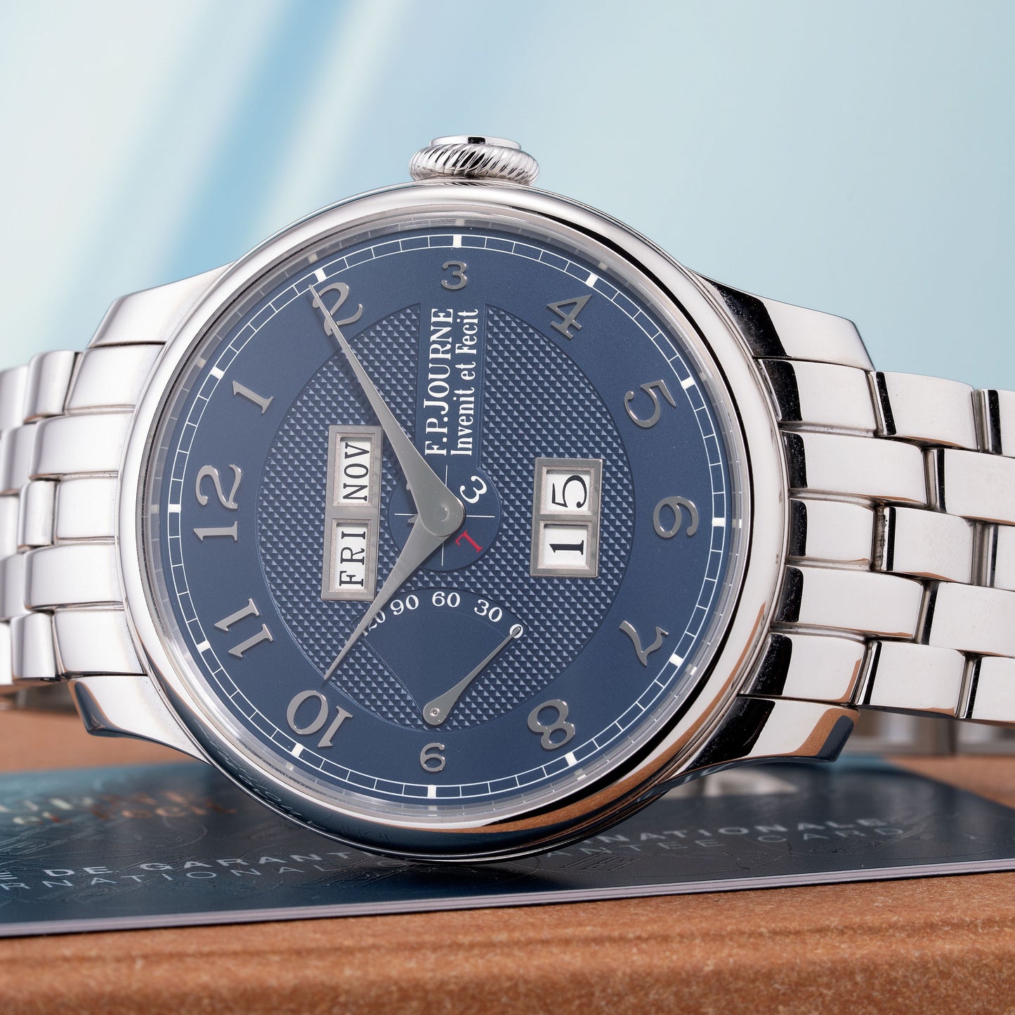 Boutique Collection Quantième Perpétuel in Platinum