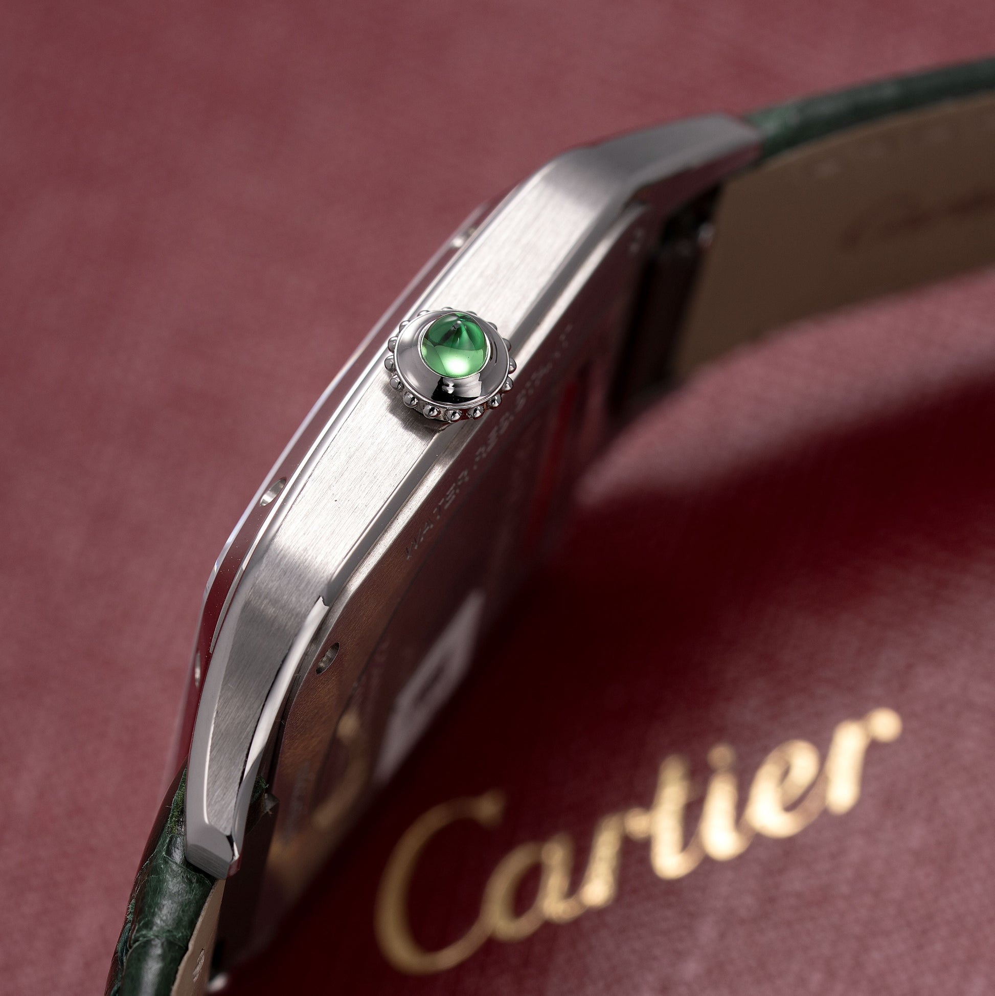 Emerald Cabochon Stainless Steel Santos Dumont Large NSO 'Les Flaneurs' Ref. CRWSSA0066 43.5mm