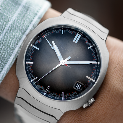 "Streamliner" Perpetual Calendar
