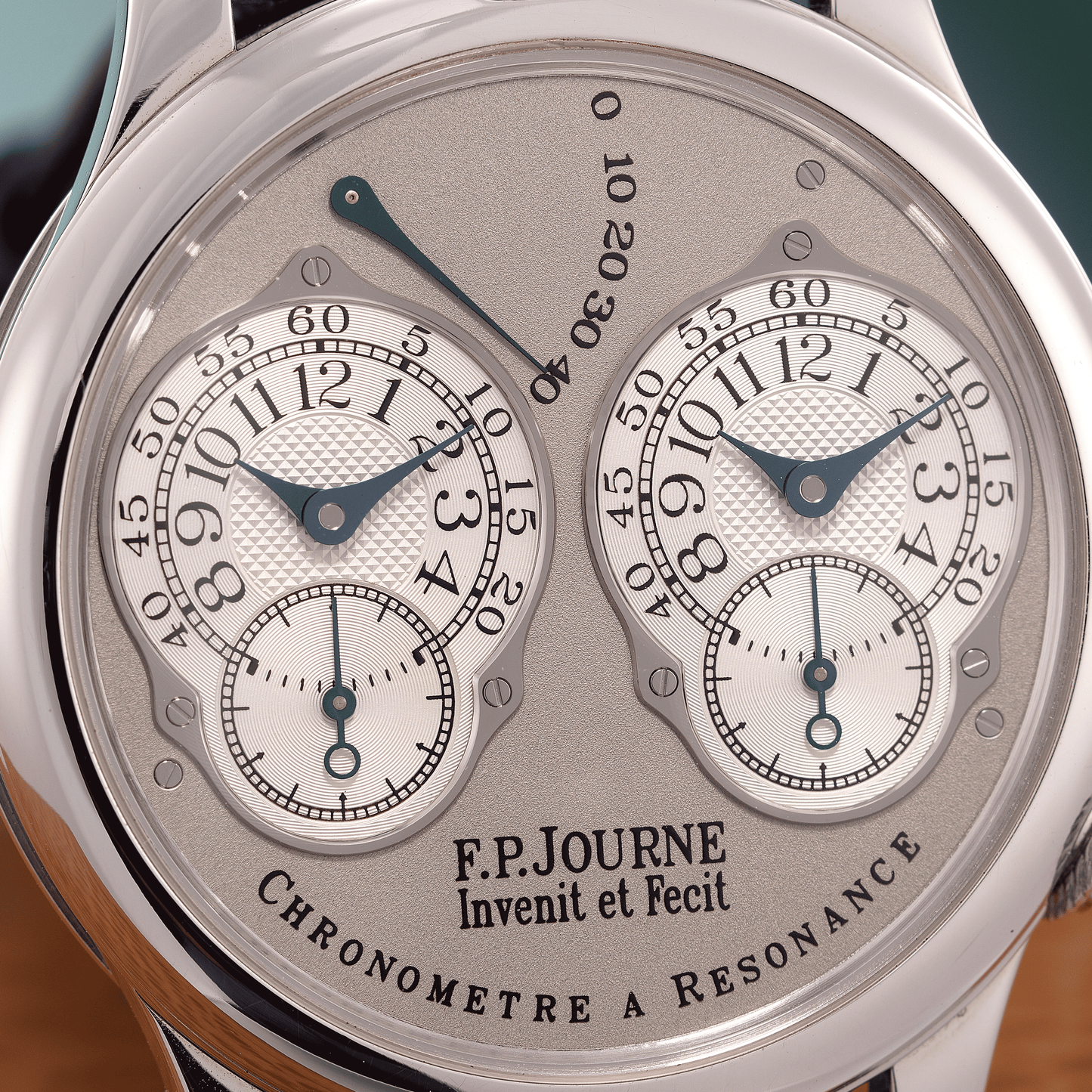 Chronomètre à Résonance in Platinum