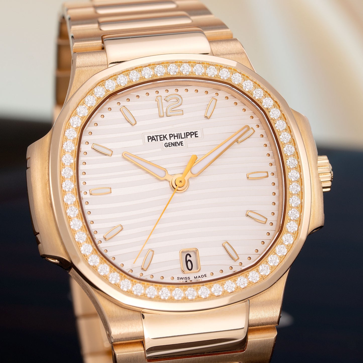 Ladies’ Nautilus in Rose Gold