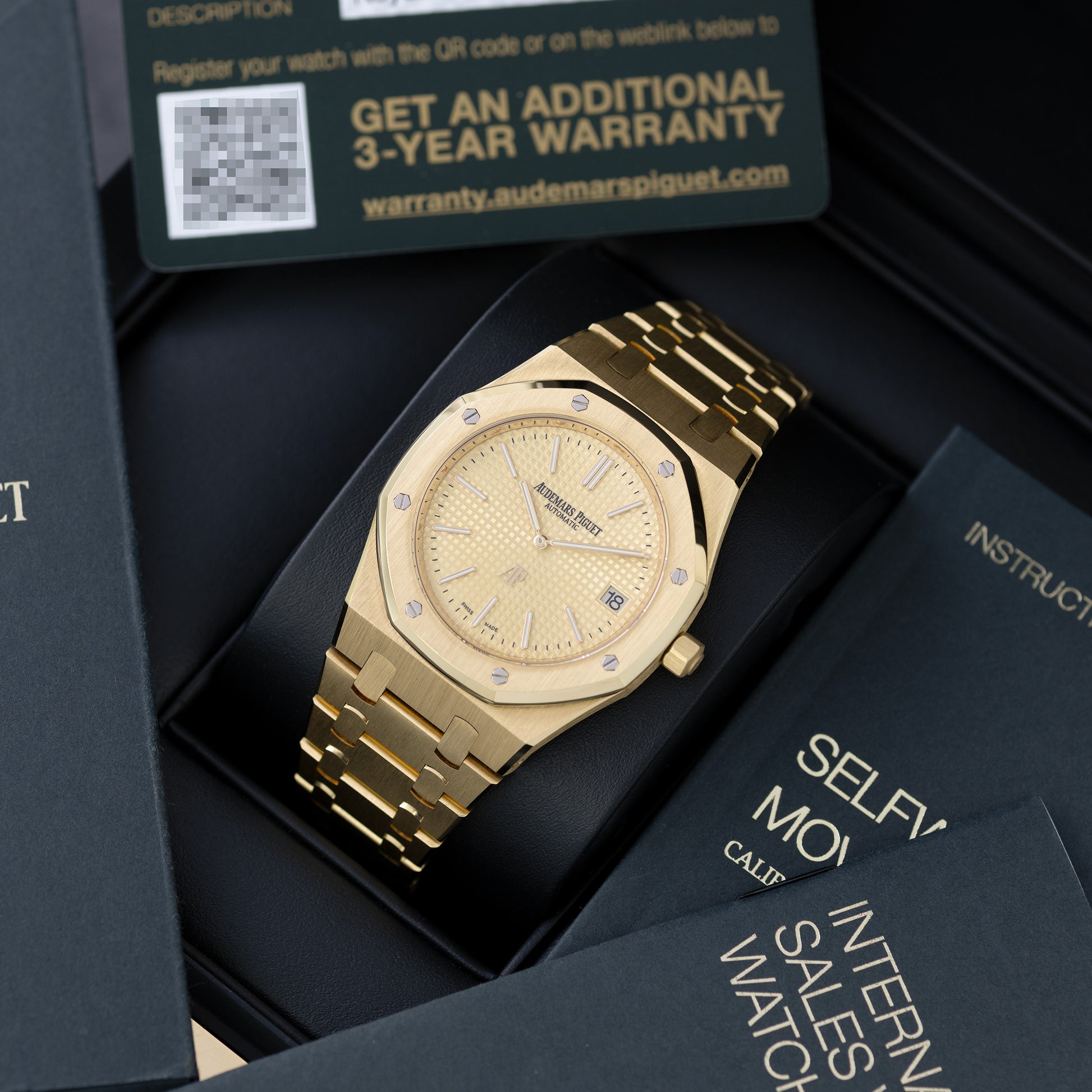 Full Set Yellow Gold Audemars Piguet Royal Oak
“Jumbo” Extra-Thin Ref. 15202BA.OO.1240BA.02.A 39mm
