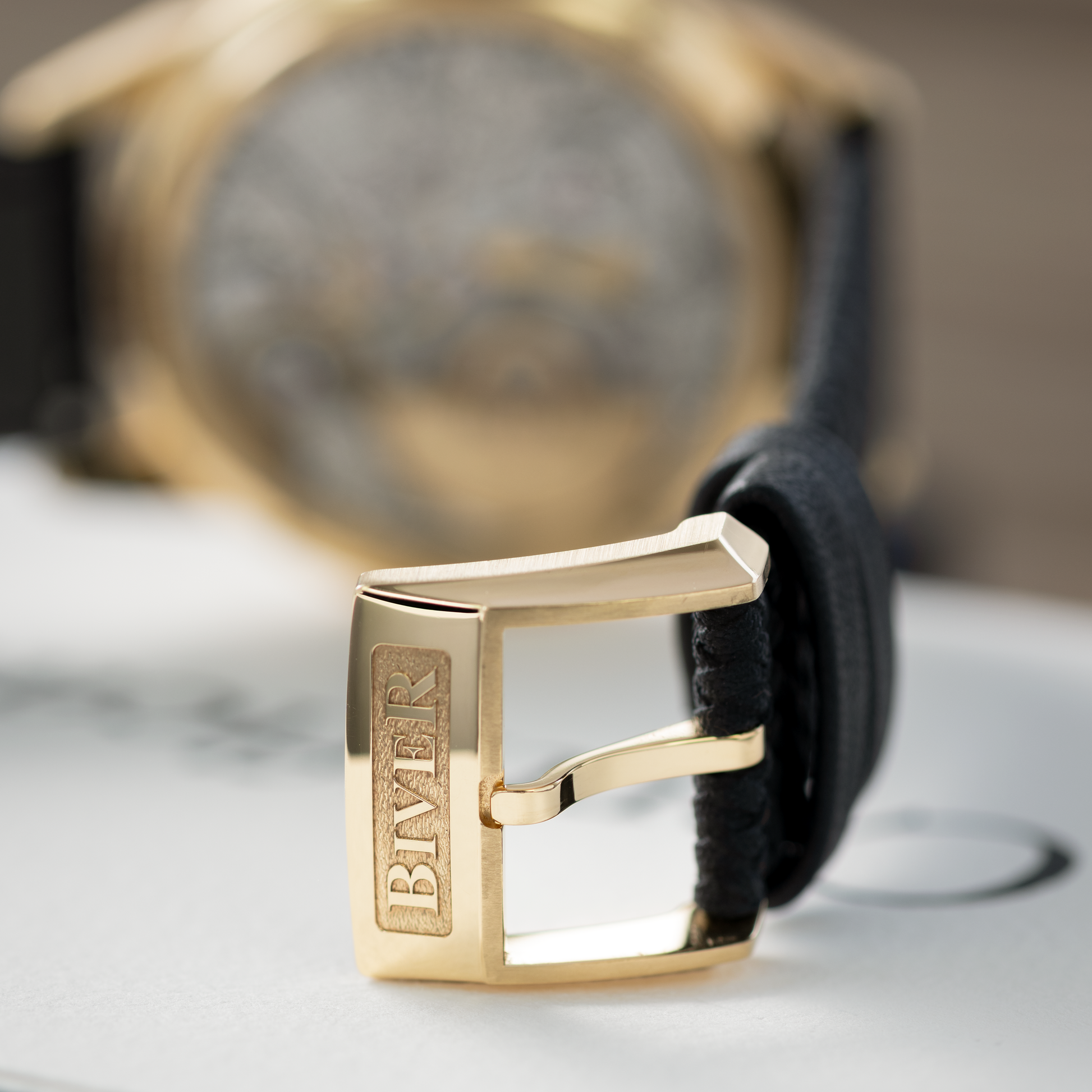 Gold watch buckle of Yellow Gold Biver Automatic Carbon 40mm