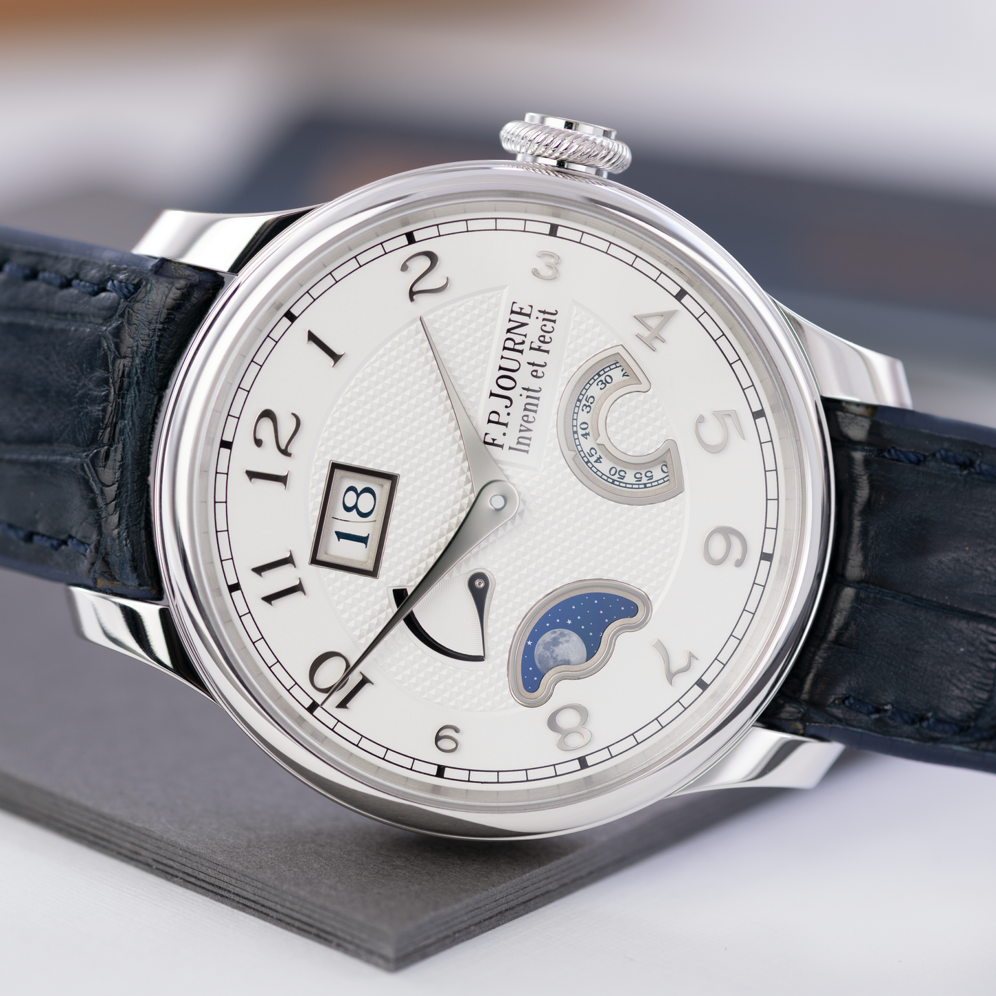 Octa Divine Platinum 40mm