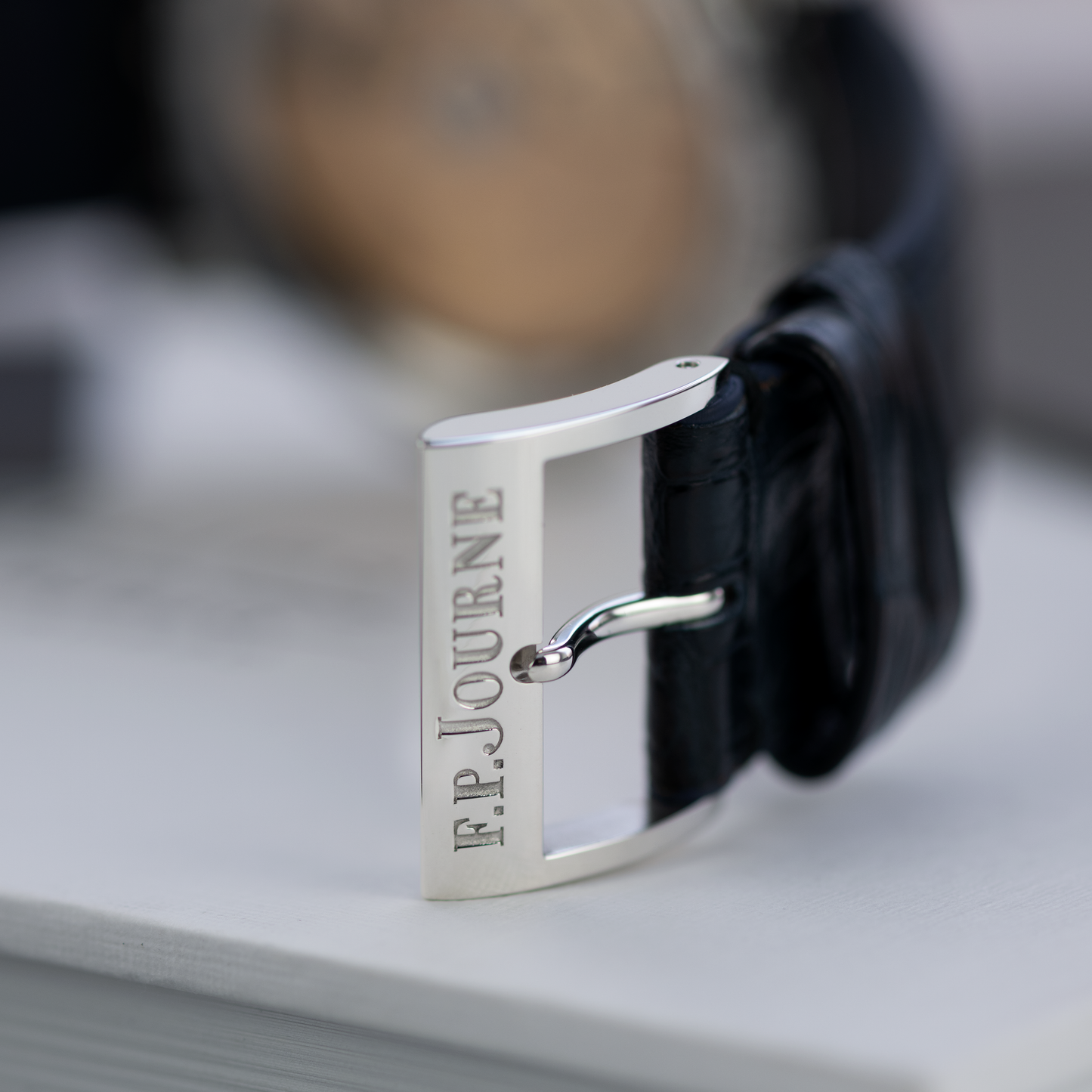 Octa Divine Platinum 40mm