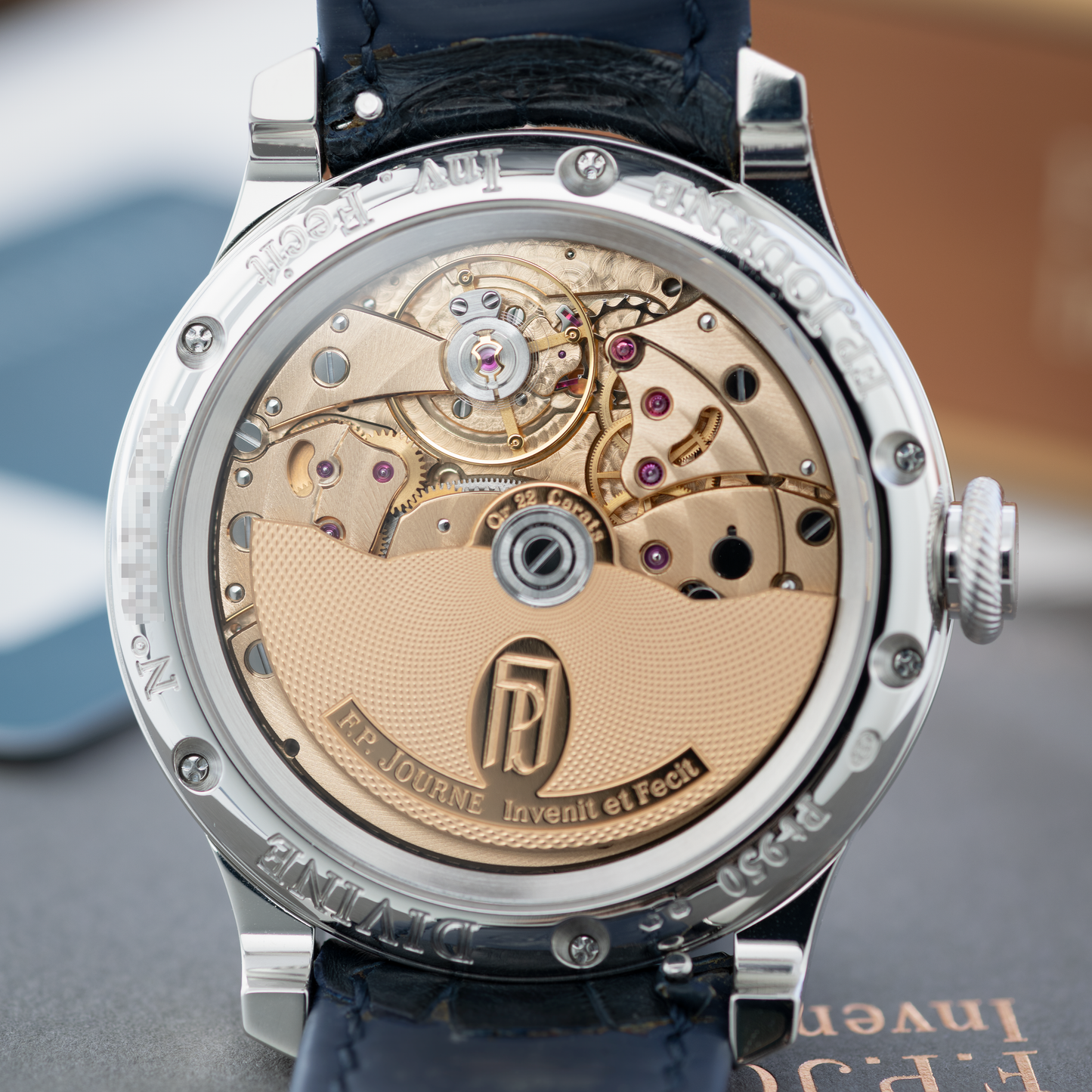 Octa Divine Platinum 40mm