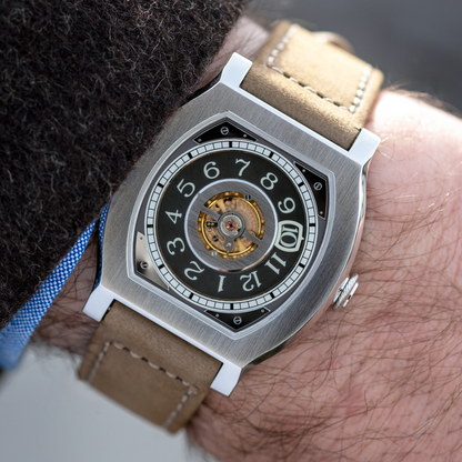 Wrist-Shot of Platinum F.P. Journe Vagabondage I 40mm