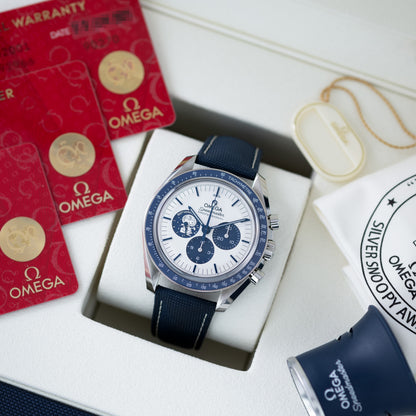 STEEL Omega Speedmaster "Silver Snoopy Award" Special Edition Ref. Ref.  310.32.42.50.02.001 Box & Papers