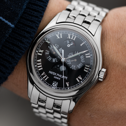 White Gold "Annual Calendar"