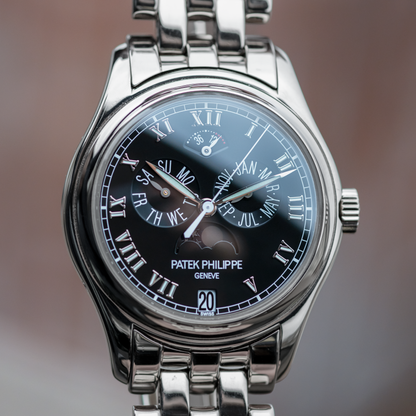 White Gold "Annual Calendar"