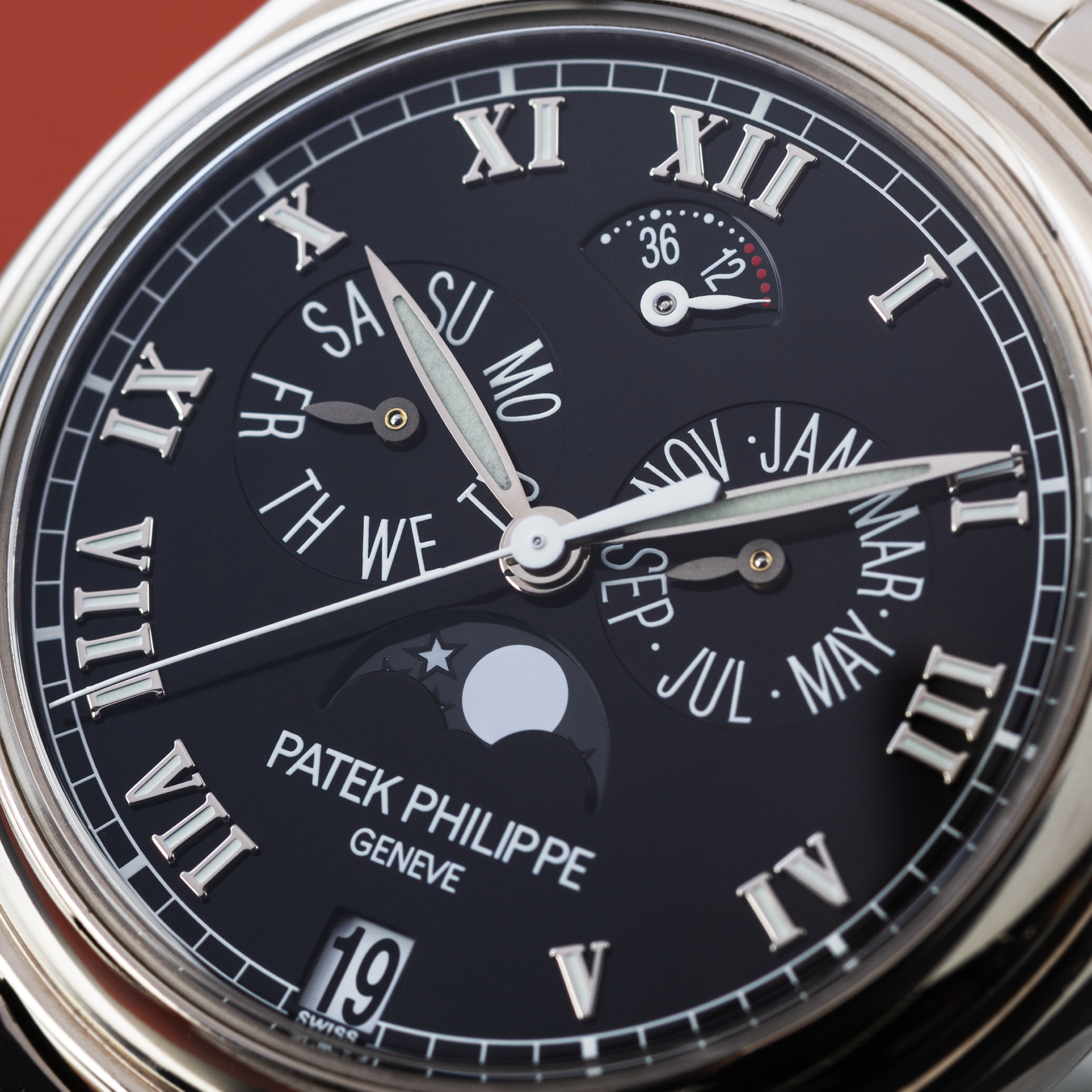 White Gold "Annual Calendar"