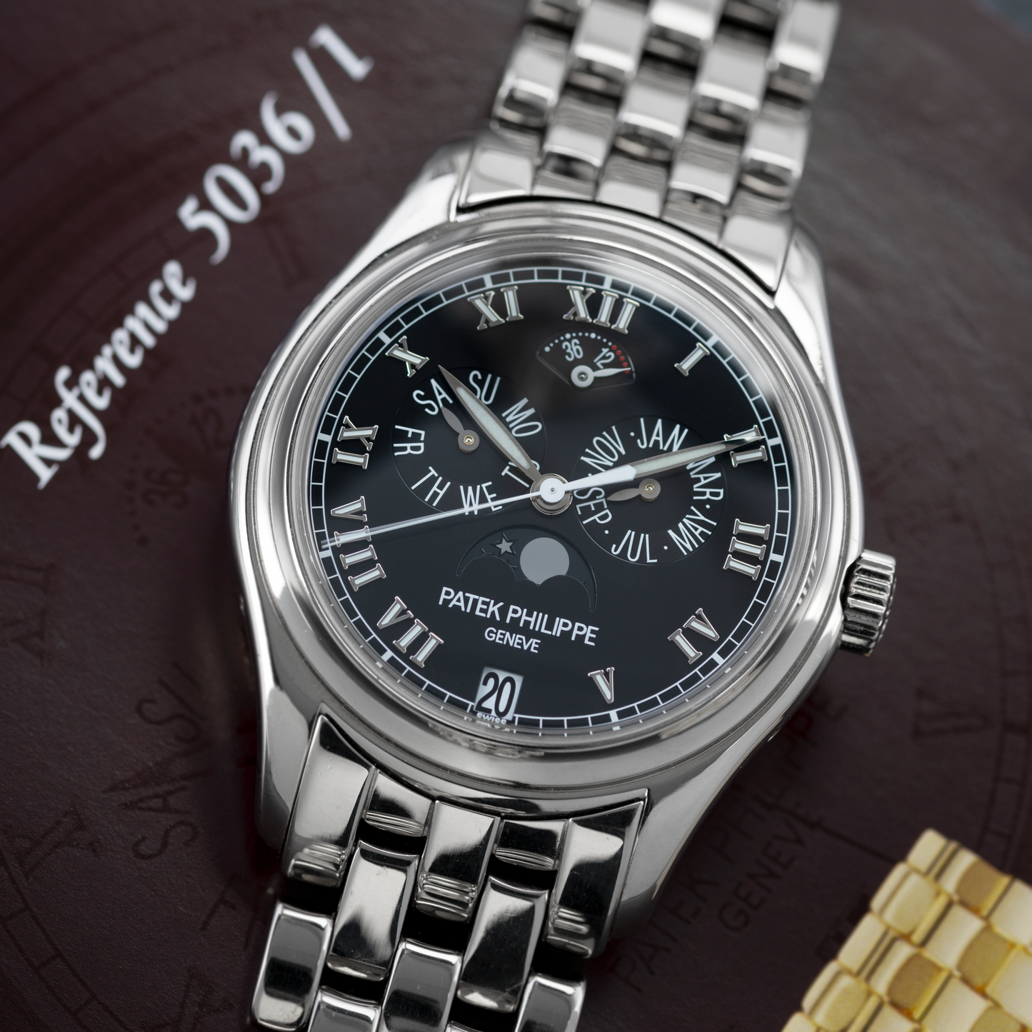 White Gold "Annual Calendar"