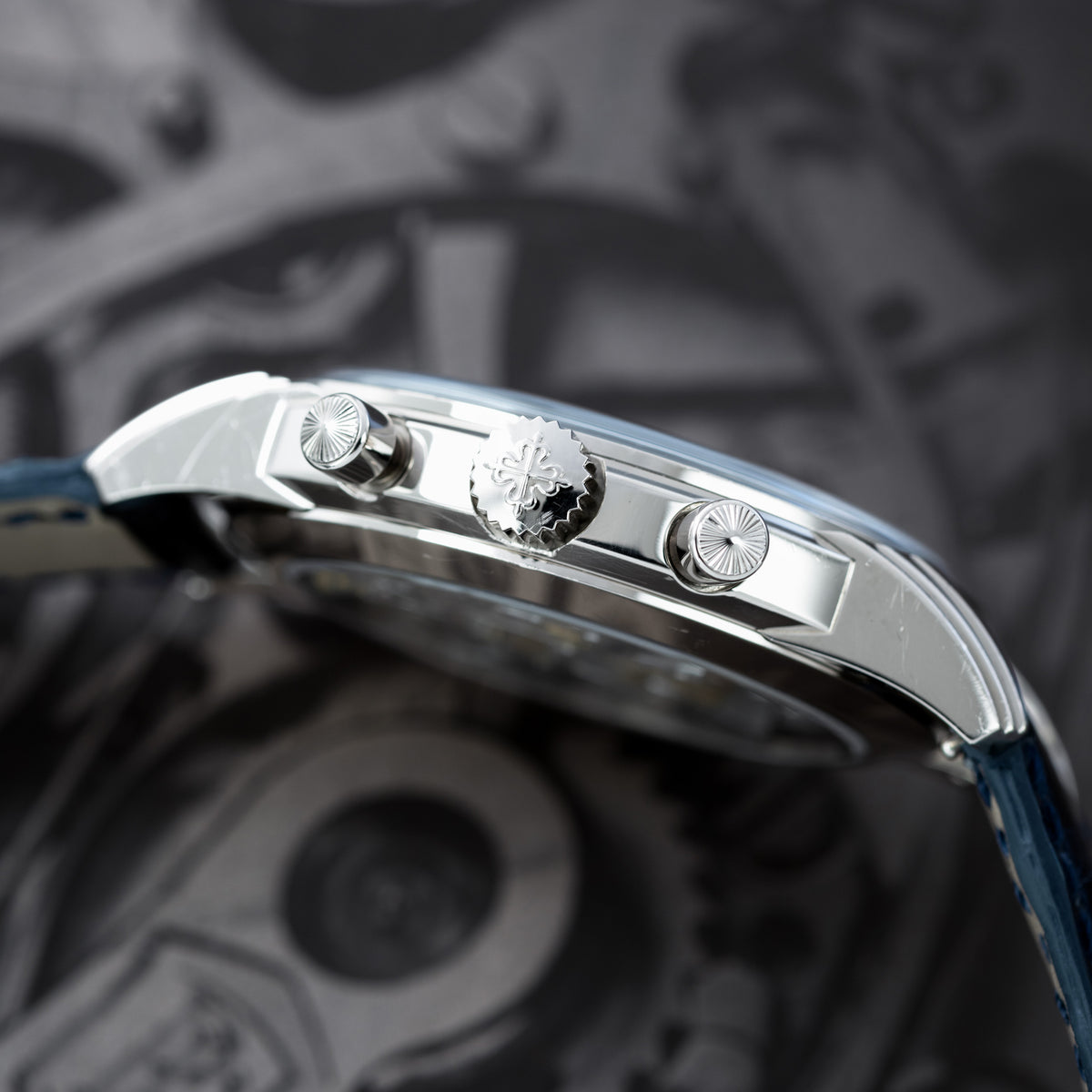 Crown of White Gold Patek Philippe Chronograph Ref. 5172G-001 41mm