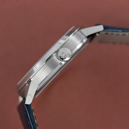 White Gold Patek Philippe Regulator Annual Calendar ref. 5235G Crown