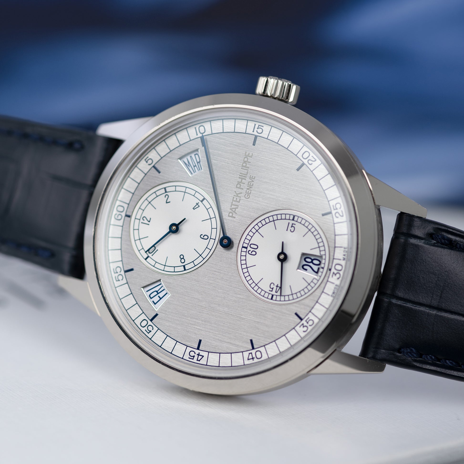White Gold Patek Philippe Regulator Annual Calendar ref. 5235G