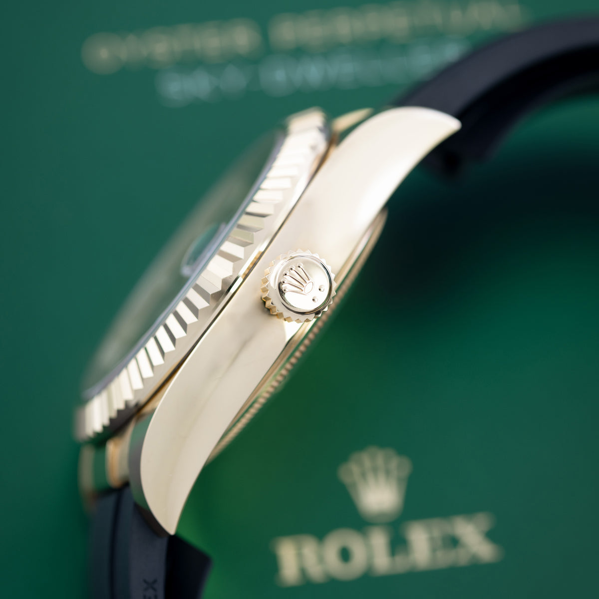 Yellow Gold Sky-Dweller "Full Set"