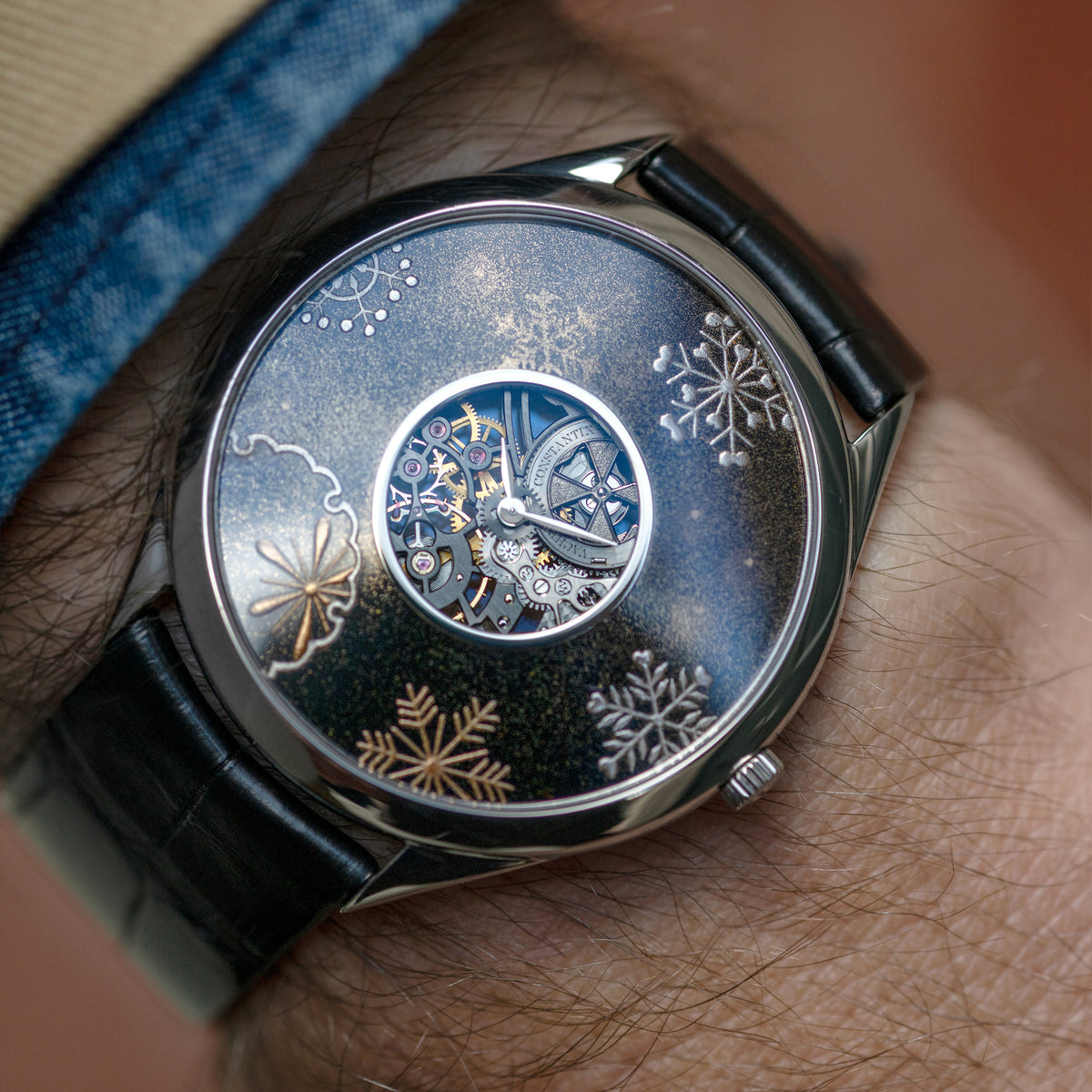 Vacheron Constantin manual wind White Gold and Maki-e lacuer Yukimi ref. 33222/000G-9706 Wrist Shot