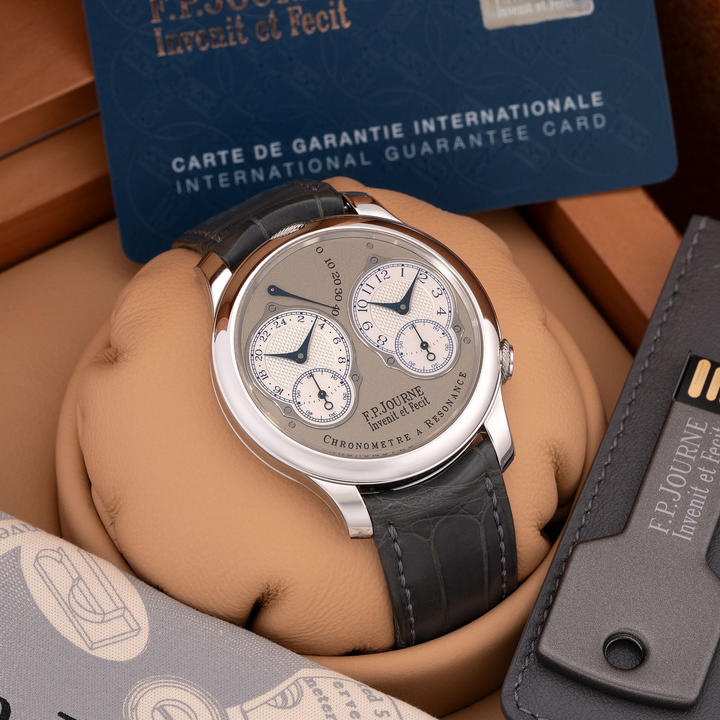 Chronomètre à Résonance in Platinum