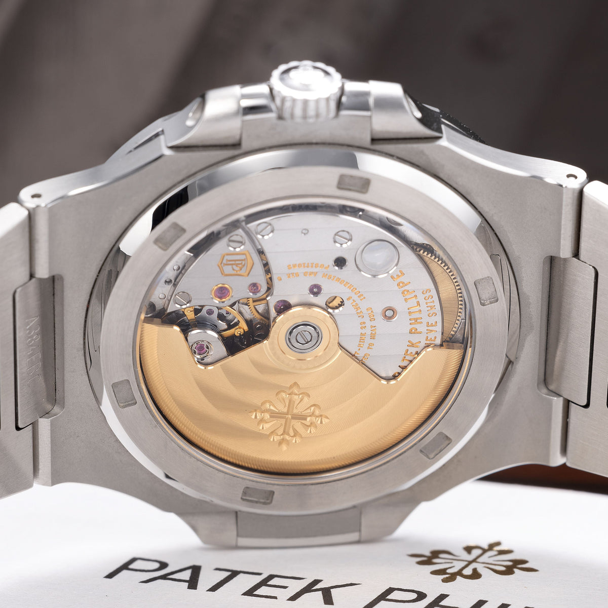 The automatic Calibre 324 S C of the Patek Philippe Nautilus Ref. 5711/1A-011.